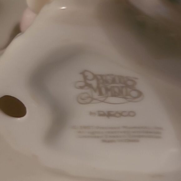 1997 Precious Moments Nativity Ornament - Picture 5 of 5